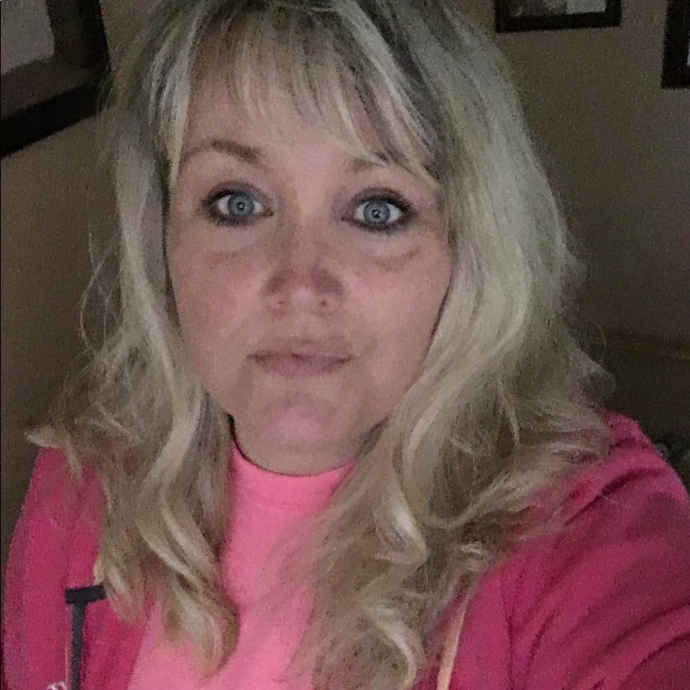 Meet your Posher, Lori